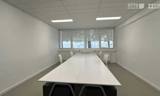 Optimal gelegene Betriebsobjekt mit Lager- und Bürofläche