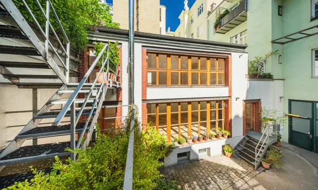 Mitten im Neunten - Loft mit Garten und Terrasse