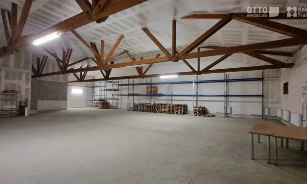 Lagerhalle mit Büro im Wiener Norden