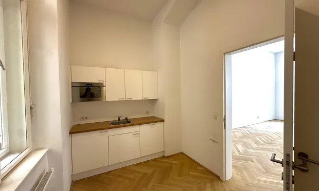 Einzigartige Bürofläche mit Blick auf die Oper