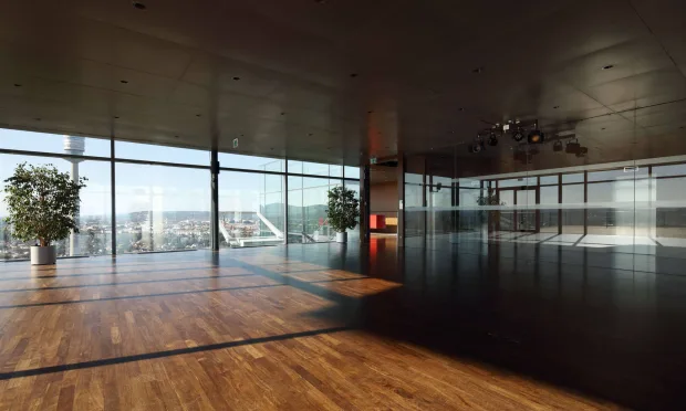 Moderne Büros mit Weitblick - SATURN TOWER