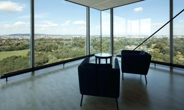 Moderne Büros mit Weitblick - SATURN TOWER