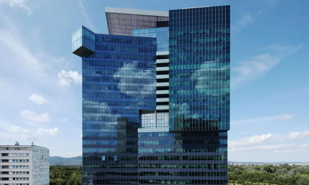 Moderne Büros mit Weitblick - SATURN TOWER