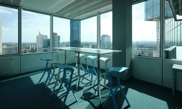 Moderne Büros mit Weitblick - SATURN TOWER