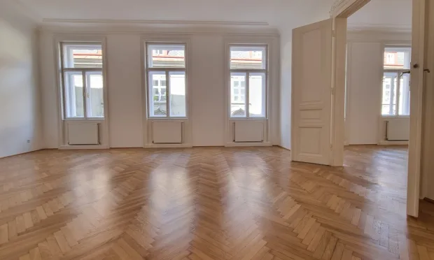 Klassischer Altbau, 6 Zimmer, Nähe Judenplatz - unbefristet zu mieten
