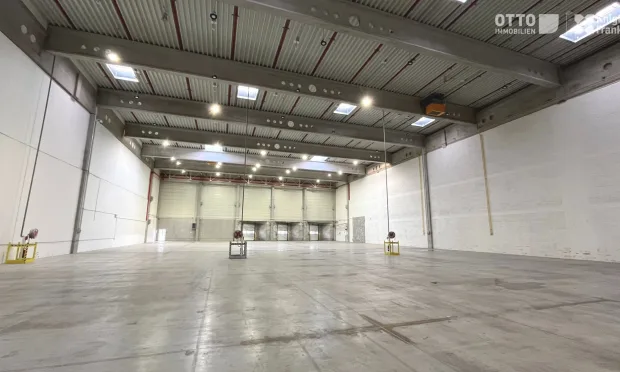 Slovakia - Senec: perfectly located logistics hall