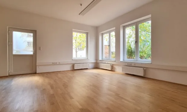 Büro mit Garten im 9. Bezirk