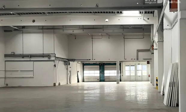 Moderne Lagerflächen nahe S1 / A4 / Flughafen-Wien