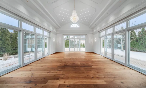 Luxuriöses Haus mit Pool in Fontana