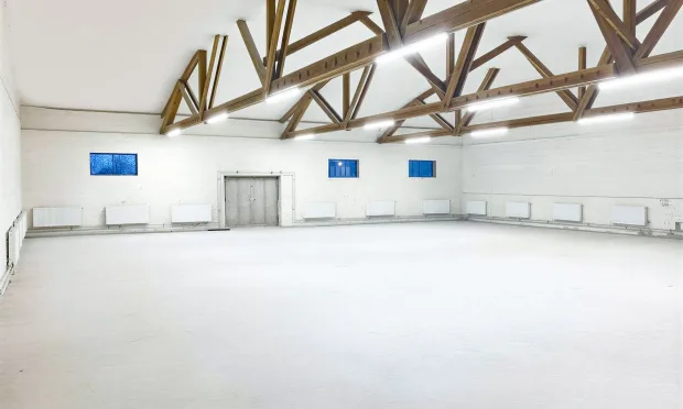 Lagerhalle mit Büro im Wiener Norden