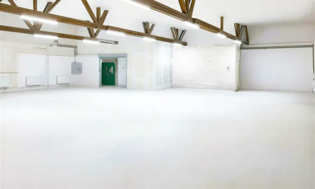 Lagerhalle mit Büro im Wiener Norden