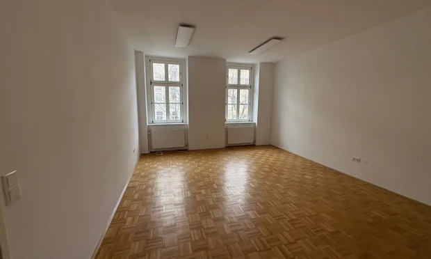 Neu sanierte Büroeinheiten in frequentierter Bestlage