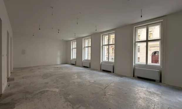 Stylish city offices in a renovated old building in Vienna