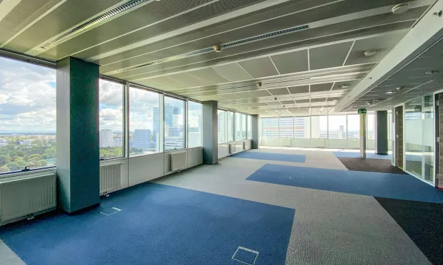 Moderne Büros mit Weitblick - SATURN TOWER