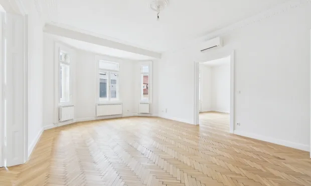 Helle Altbauwohnung mit Flair nahe Theresianum