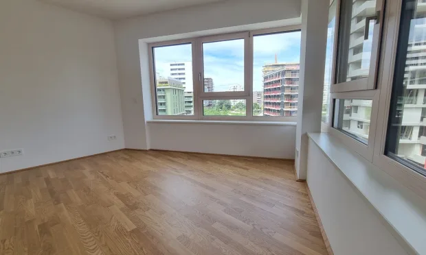First occupancy in the Village, 1-bedroom apartment with balcony for rent