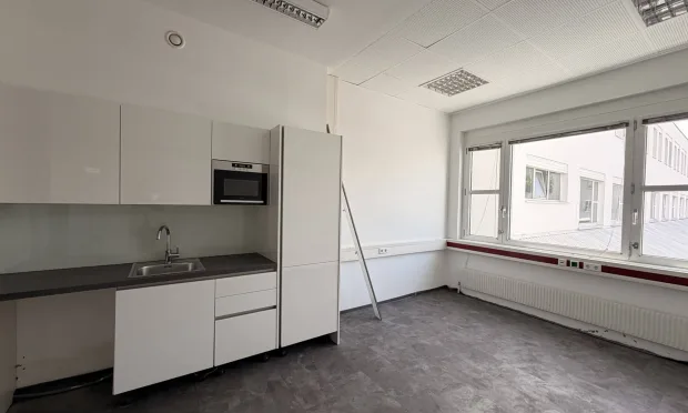 Light-filled office space in an excellent location in the 10th district