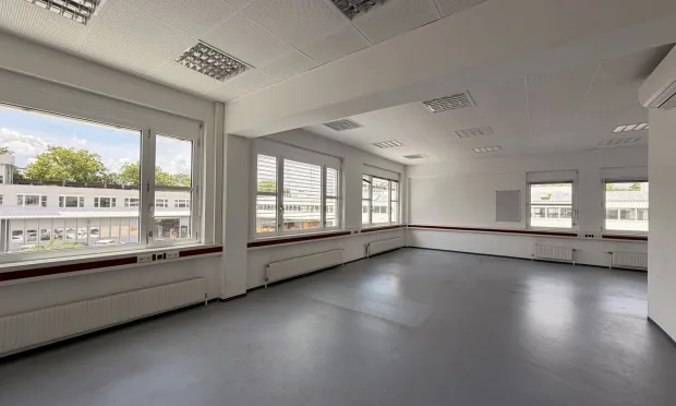 Light-filled office space in an excellent location in the 10th district