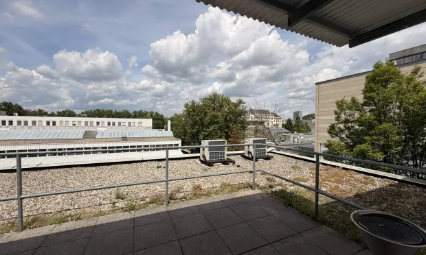 Light-filled office space in an excellent location in the 10th district