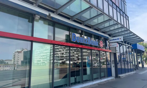 Geschäftslokal direkt im U4-Center