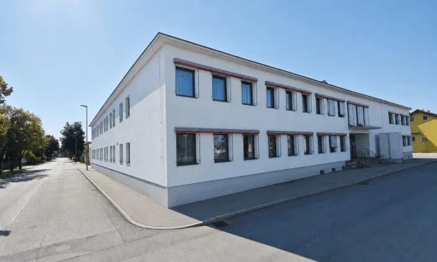 Büro- und Schulungsflächen mit Bestand