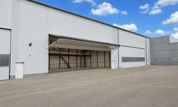 Exklusive Hangar- und Logistikanlage mit Bürogebäude am Flugplatz Wiener Neustadt Ost