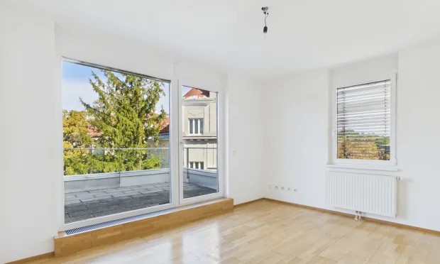 Moderne 4- Zimmer Dachgeschosswohnung mit Dachterrasse